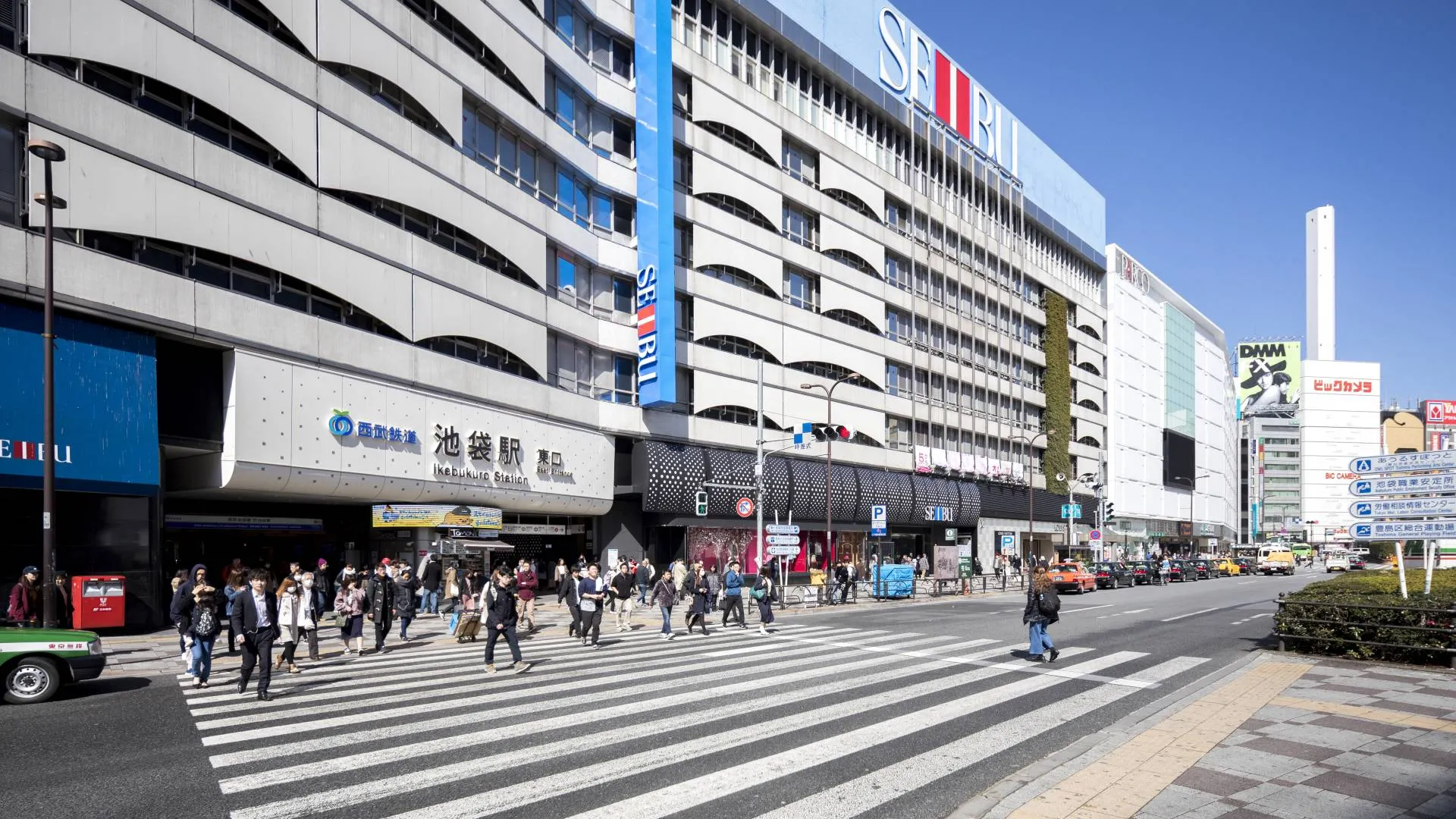 关于池袋地区，这里拥有大型百货商店、亚文化、艺术和文化等多种特色！