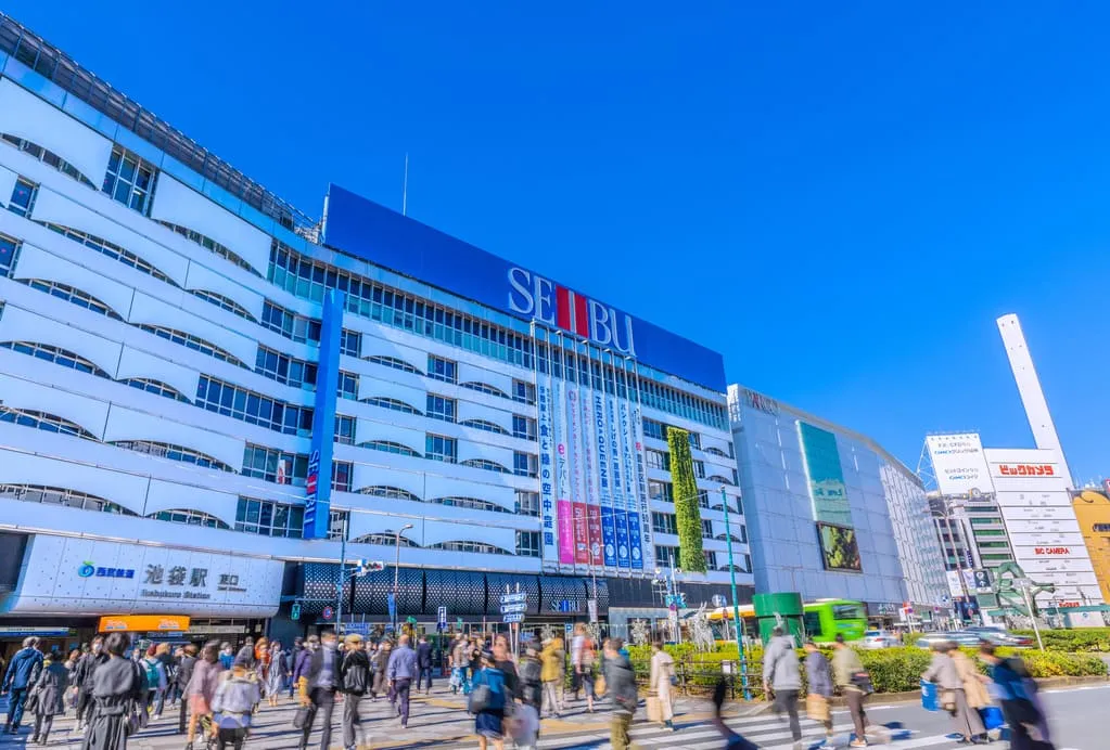 池袋地区东西两侧的氛围截然不同！
